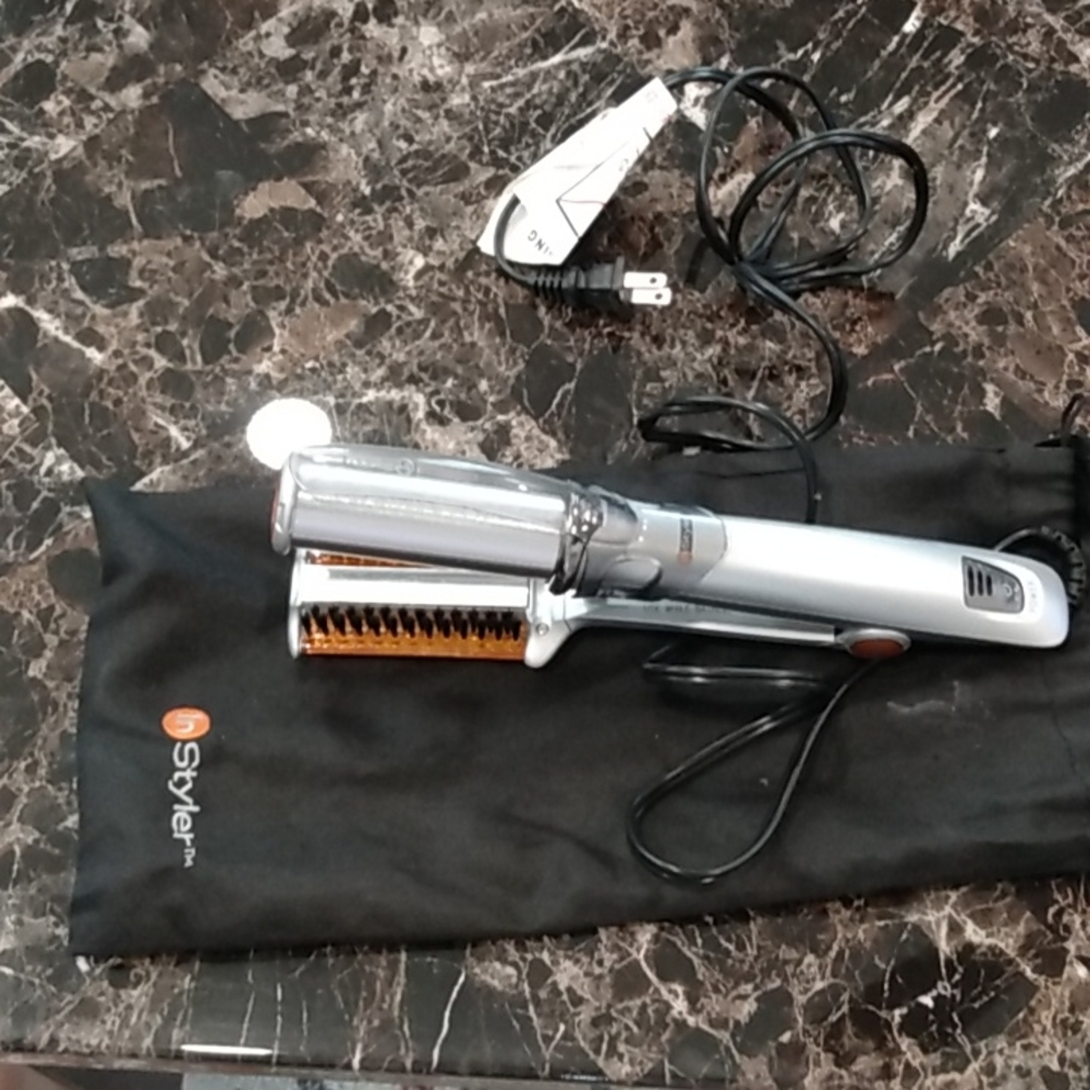 In Styler Hair Straightener/Curling Iron